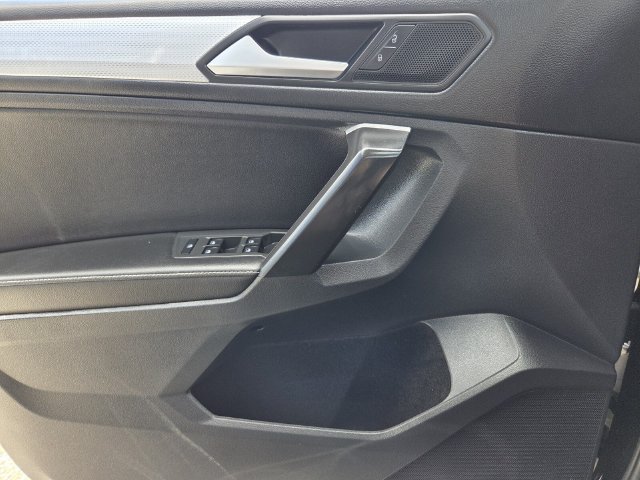 Used 2024 Volkswagen Tiguan S FWD image 21