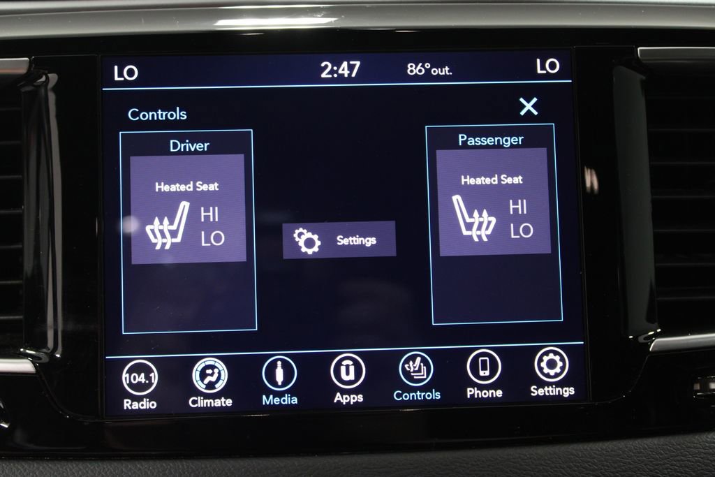 Used 2018 Chrysler Pacifica Touring-L w/ Premium Audio Group FWD image 50