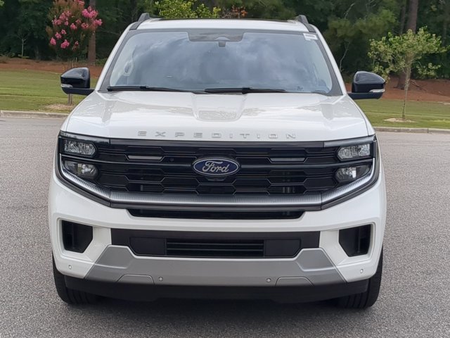 Certified 2025 Ford Expedition Max Platinum w/ Platinum Ultimate Package AWD/4WD image 9