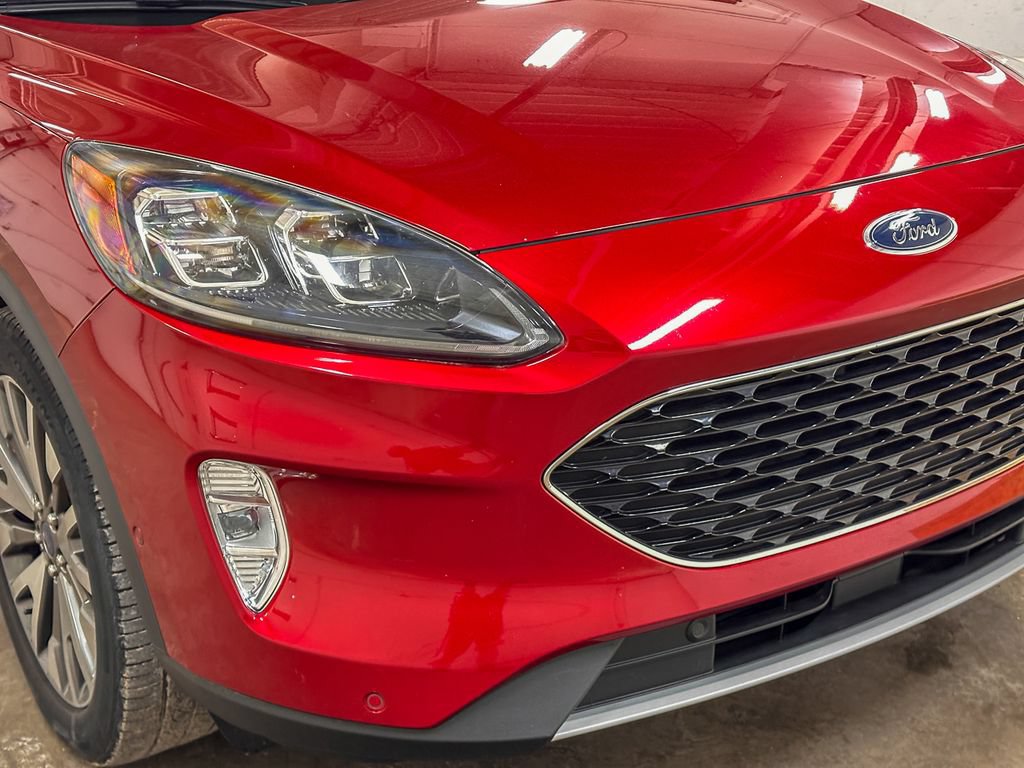 Certified 2020 Ford Escape Titanium AWD/4WD image 15