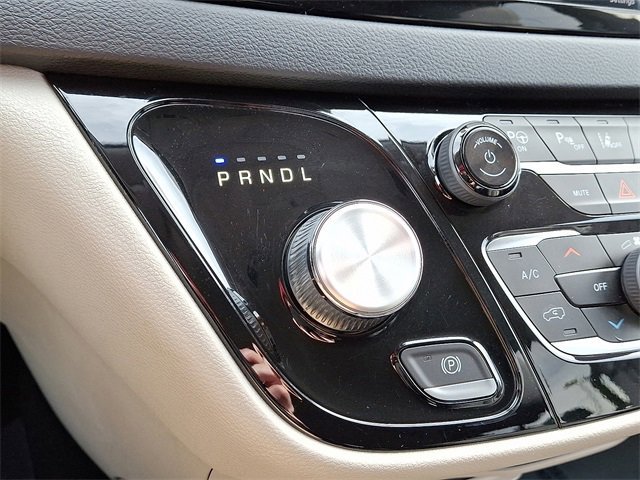 Used 2020 Chrysler Pacifica Touring-L Plus image 15