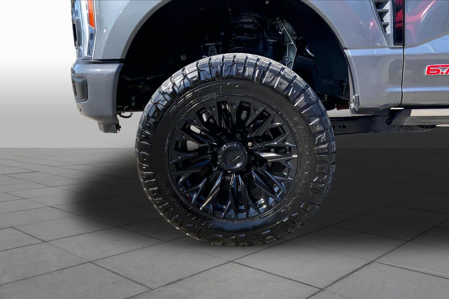 Certified 2023 Ford F250 Lariat w/ Lariat Ultimate Package AWD/4WD image 12
