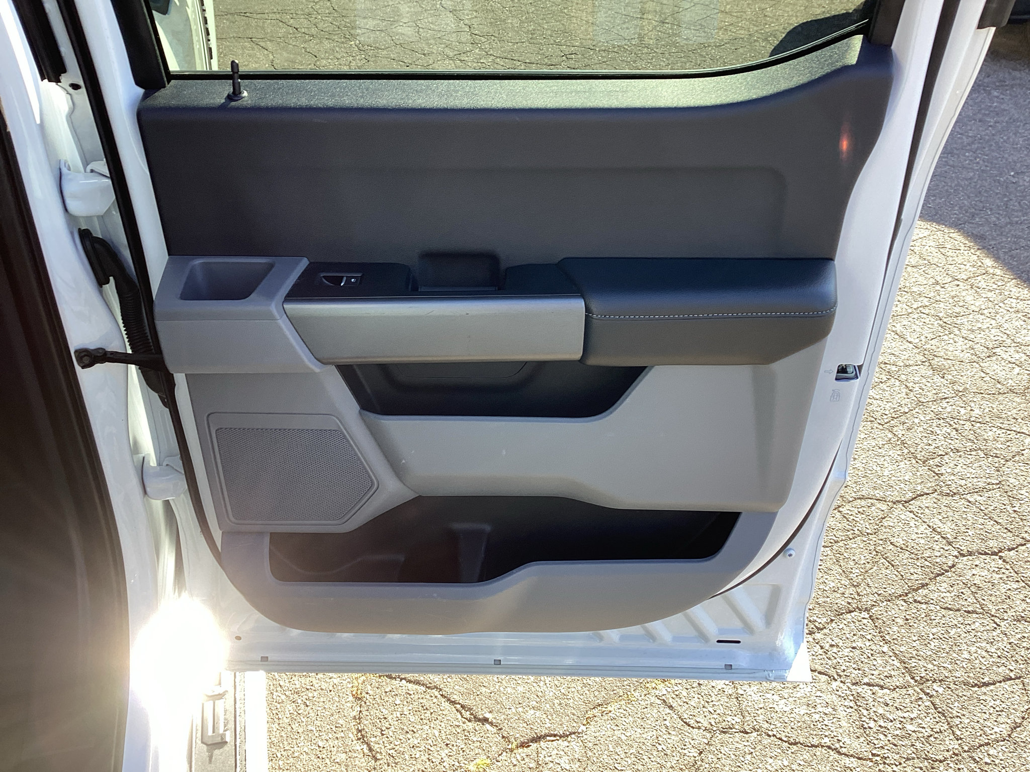 Certified 2025 Ford F250 XLT AWD/4WD image 11