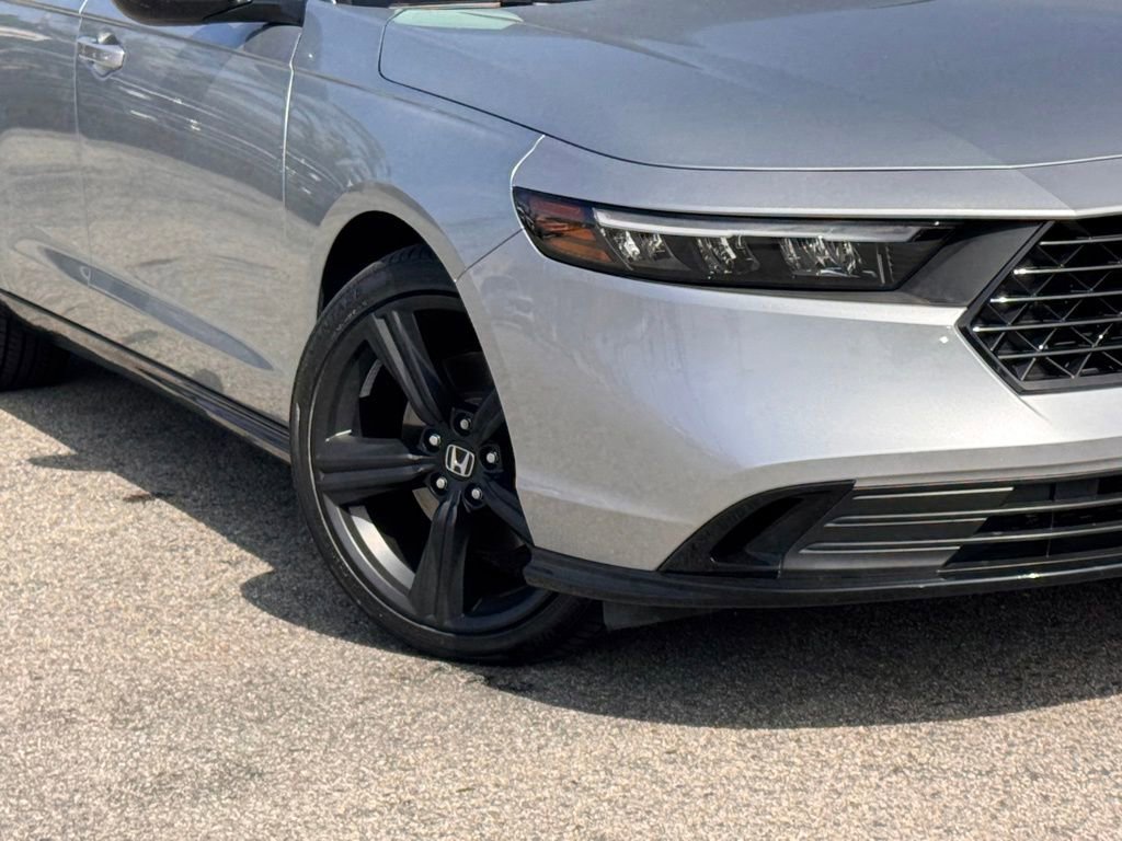 Used 2024 Honda Accord Sport image 4