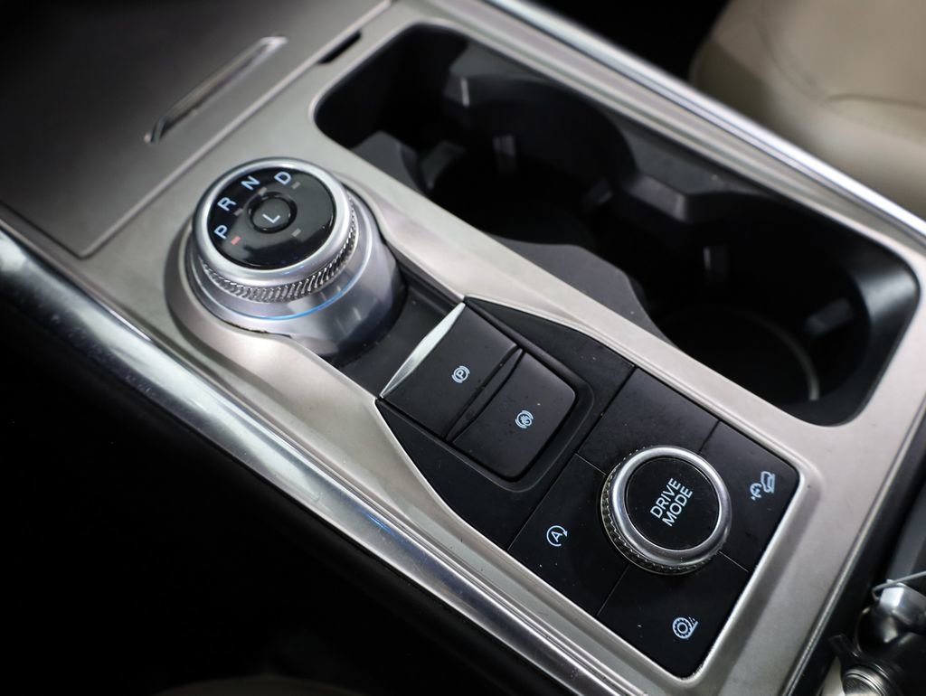 Certified 2021 Ford Explorer Limited w/ Equipment Group 301A image 17