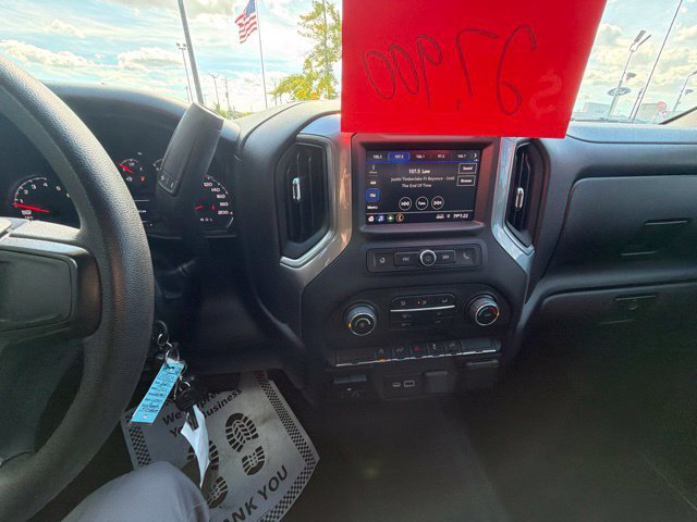 Used 2021 Chevrolet Silverado 1500 Custom AWD/4WD image 25