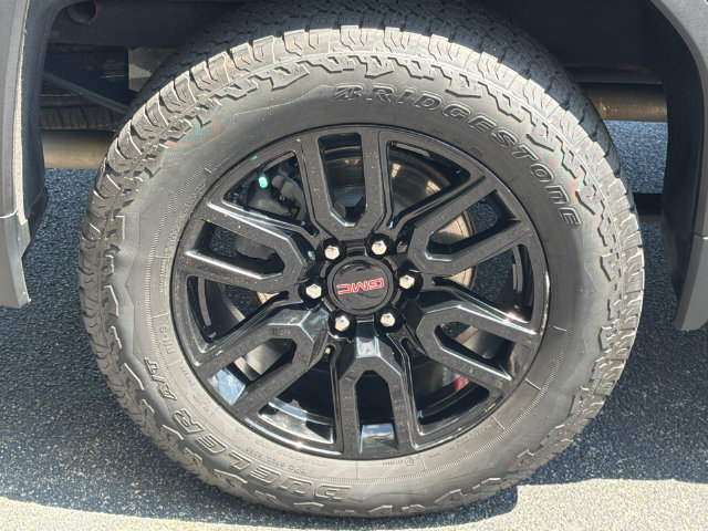 Used 2023 GMC Sierra 1500 Elevation w/ X31 Off-Road Package AWD/4WD image 19