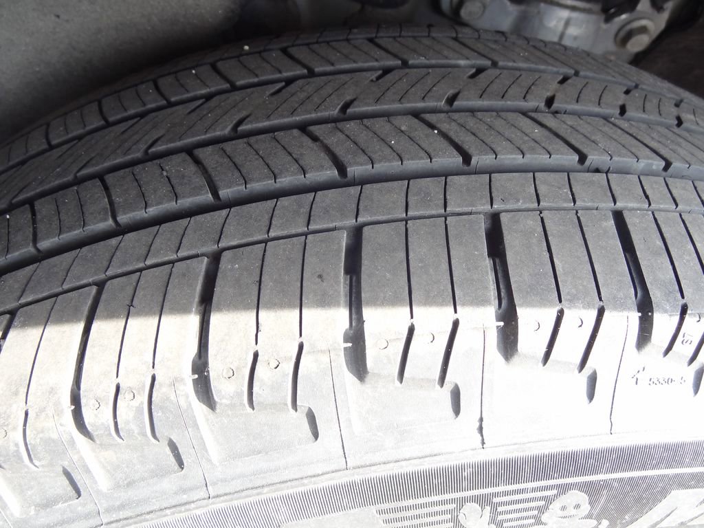 Certified 2025 Ford Explorer ST-Line AWD/4WD image 13