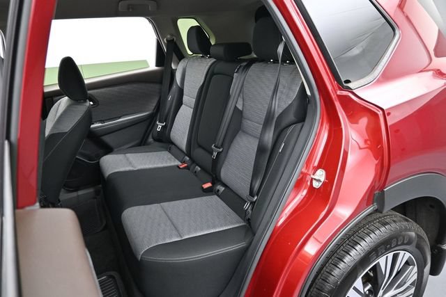 Used 2023 Nissan Rogue SV FWD image 26