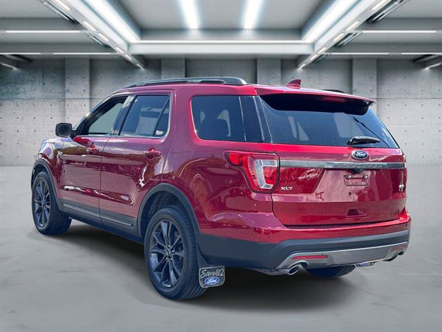 Certified 2017 Ford Explorer XLT w/ Equipment Group 202A AWD/4WD image 28