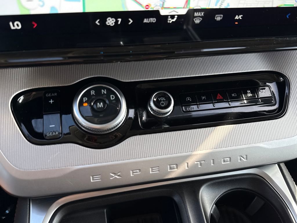 Certified 2025 Ford Expedition Active RWD image 24