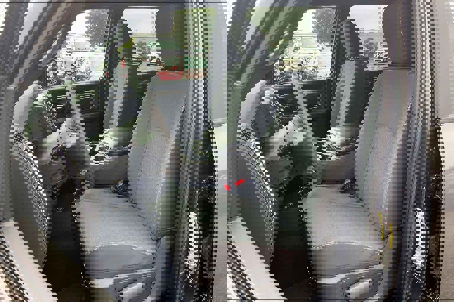 Used 2024 RAM 1500 Classic Warlock image 9