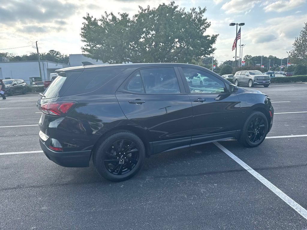 Used 2024 Chevrolet Equinox LS w/ Midnight Edition FWD image 7