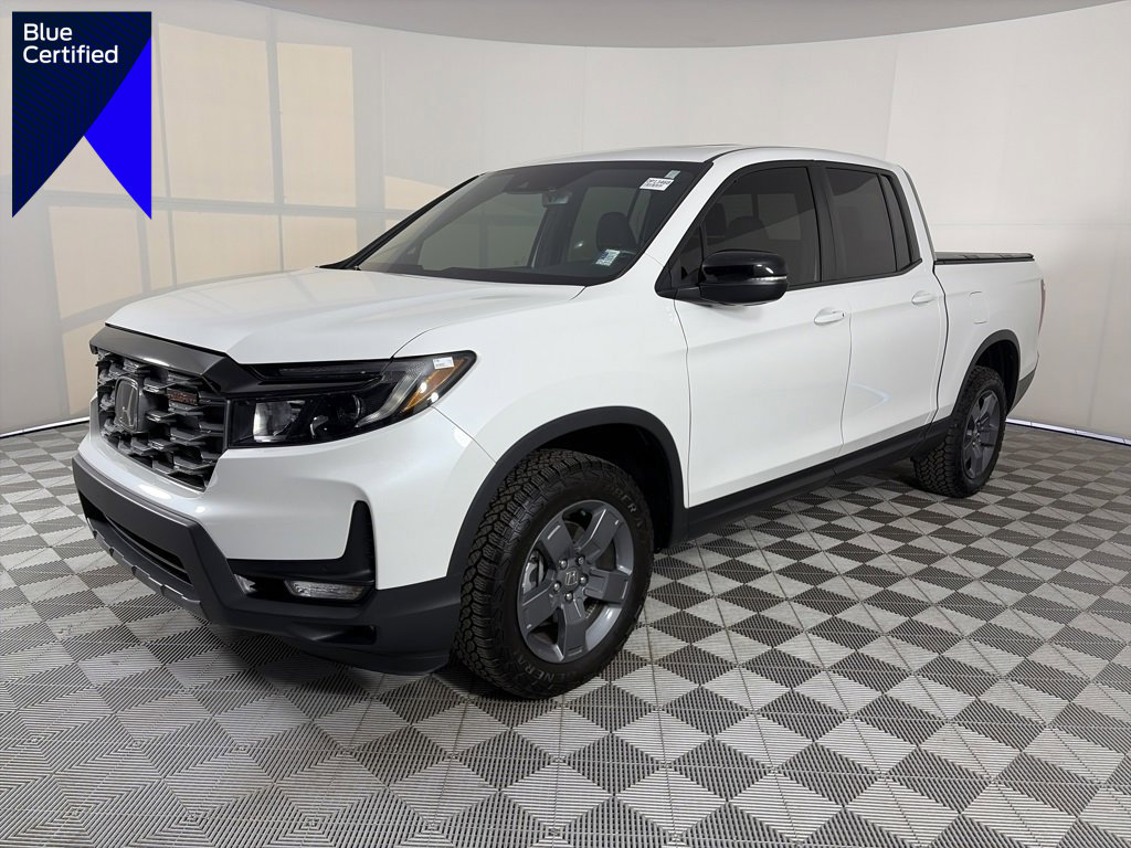 Used 2025 Honda Ridgeline TrailSport image 1