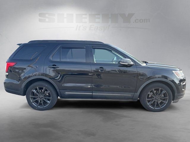 Certified 2018 Ford Explorer XLT w/ Equipment Group 202A AWD/4WD image 4