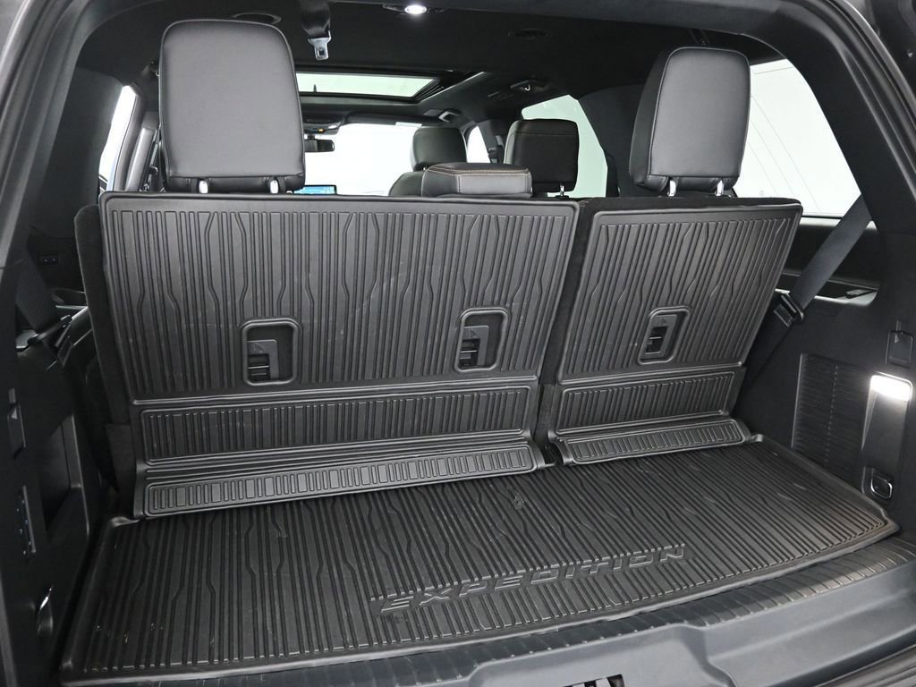 Certified 2023 Ford Expedition Platinum image 36