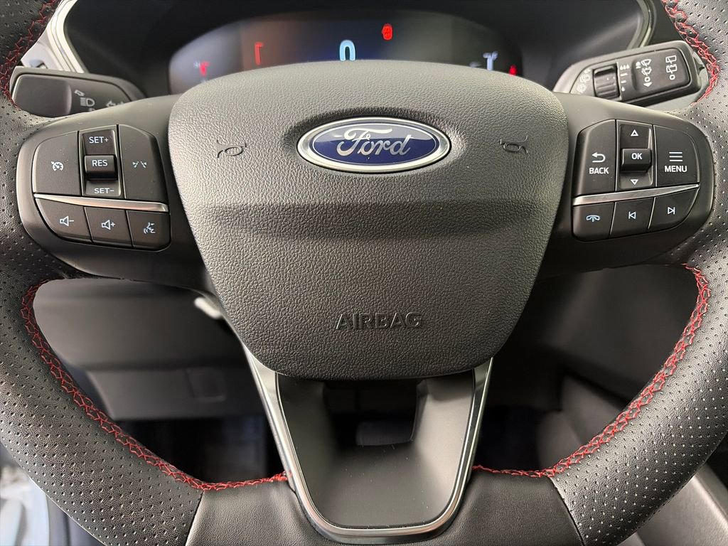 Certified 2025 Ford Escape ST-Line Select AWD/4WD image 16