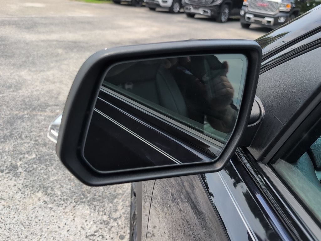 Used 2022 GMC Acadia SLT w/ Elevation Edition FWD image 7