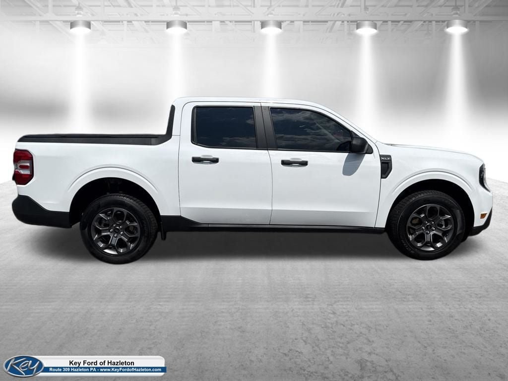 Certified 2025 Ford Maverick XLT w/ Equipment Group 301A AWD/4WD image 9
