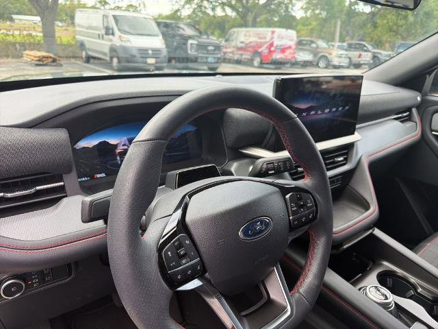 Certified 2025 Ford Explorer ST-Line RWD image 9