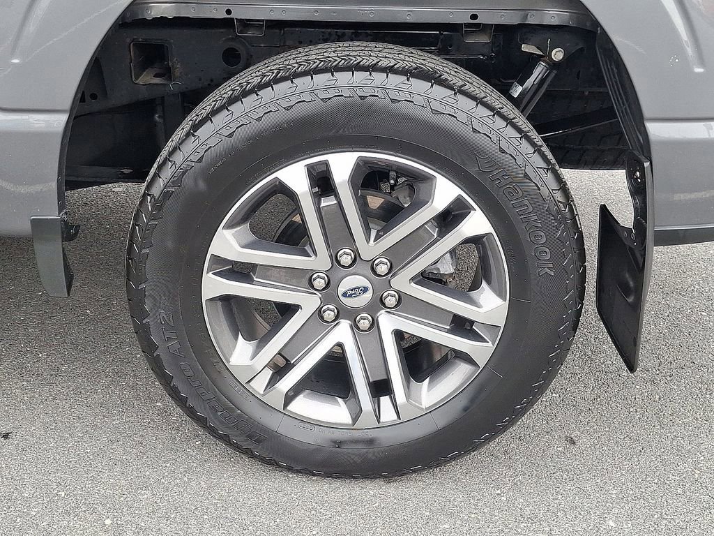 Certified 2021 Ford F150 XL w/ STX Appearance Package image 9