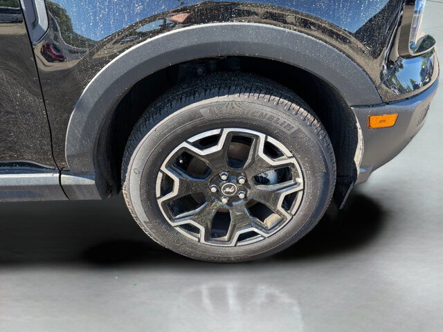 Certified 2025 Ford Bronco Sport Outer Banks w/ Outer Banks Tech Package+ AWD/4WD image 28