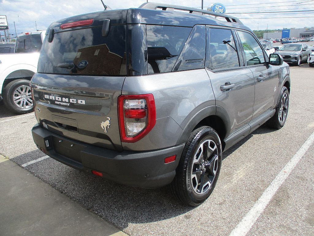 Certified 2024 Ford Bronco Sport Outer Banks w/ Tech Package AWD/4WD image 21