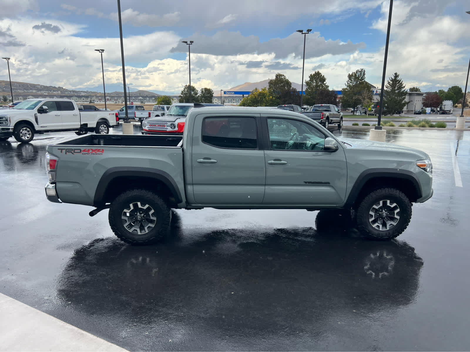 Used 2022 Toyota Tacoma TRD Off-Road AWD/4WD image 6