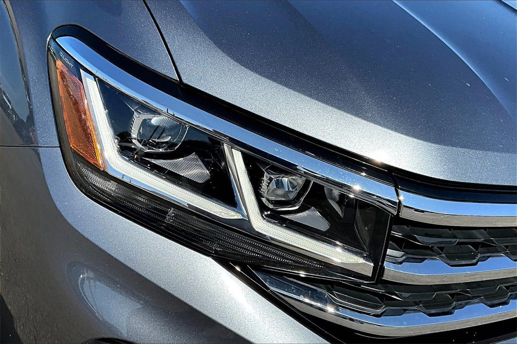 Used 2023 Volkswagen Atlas SEL image 30