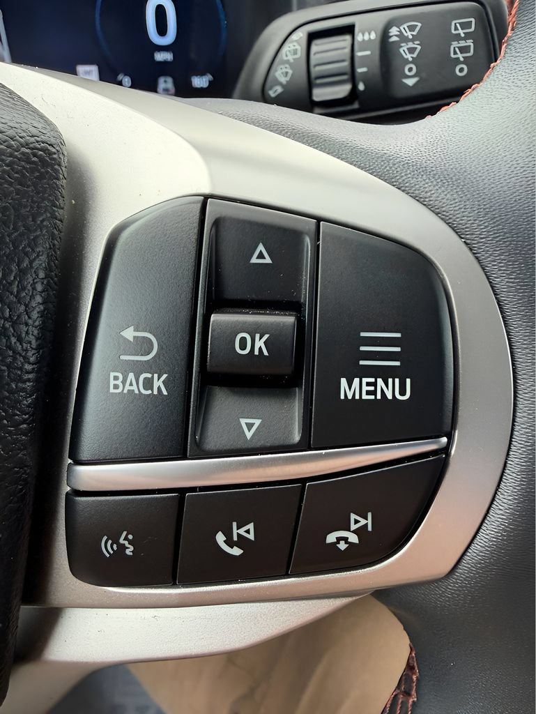 Certified 2025 Ford Explorer Active AWD/4WD image 26