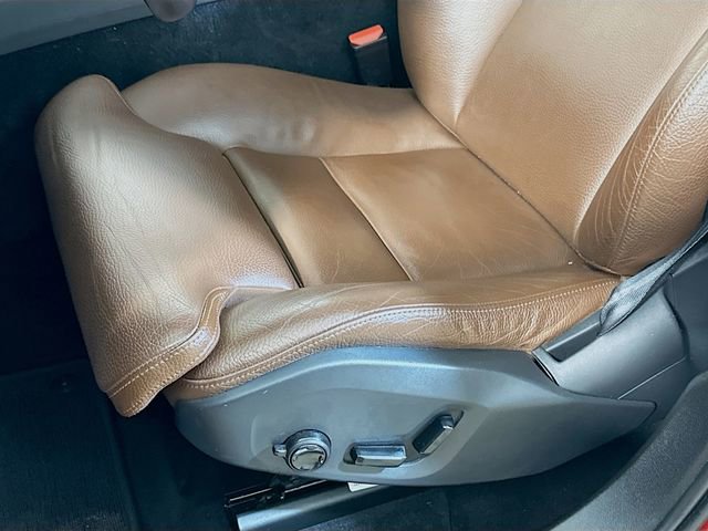 Used 2019 Volvo XC60 T5 Momentum w/ Multimedia Package image 10