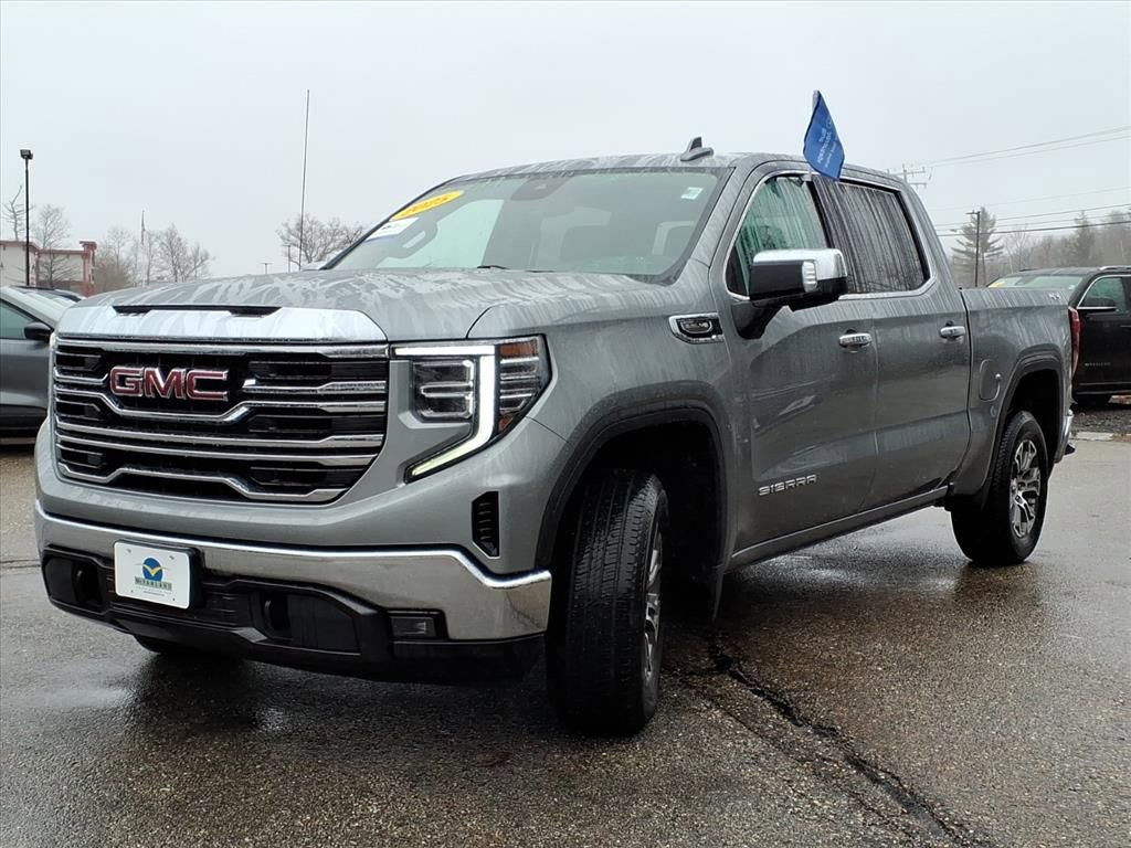 Used 2025 GMC Sierra 1500 SLT AWD/4WD image 6