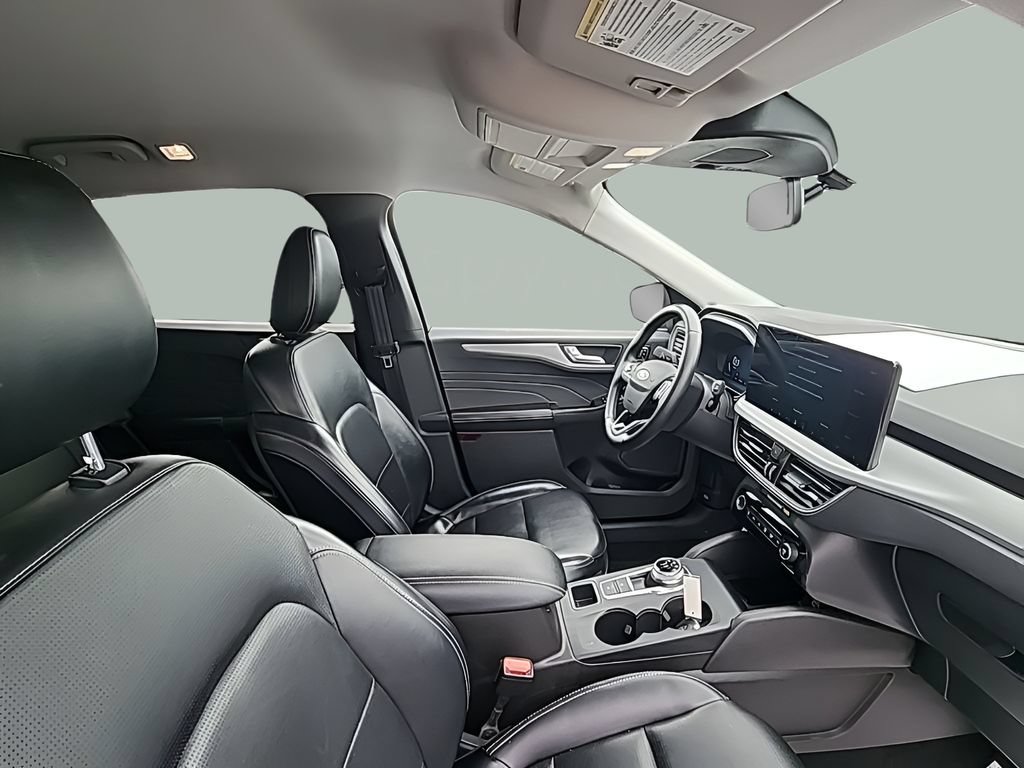 Certified 2024 Ford Escape Platinum AWD/4WD image 19
