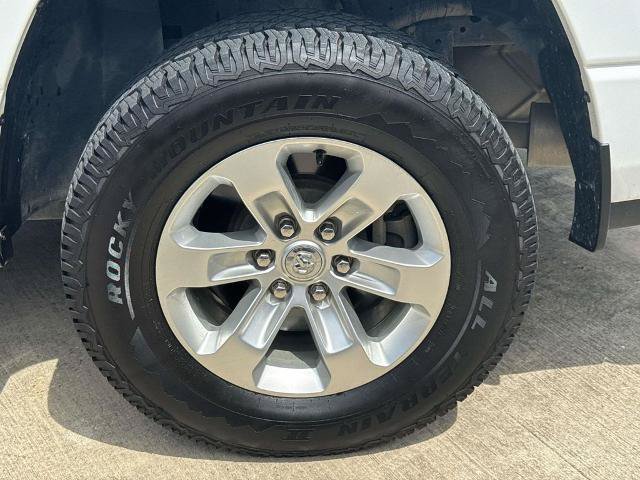 Used 2024 RAM 1500 Laramie AWD/4WD image 5