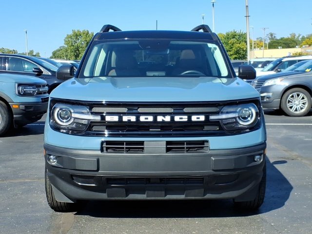 Certified 2023 Ford Bronco Sport Outer Banks w/ Tech Package AWD/4WD image 2