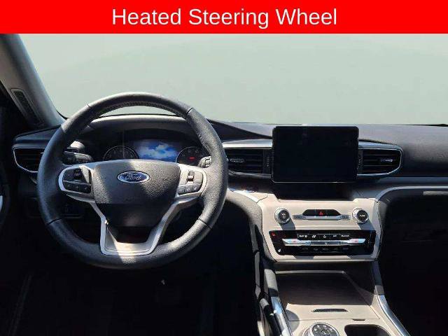 Certified 2024 Ford Explorer XLT w/ Equipment Group 202A AWD/4WD image 9