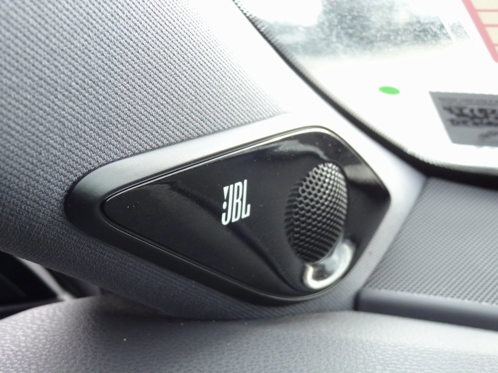 Used 2019 Toyota Avalon Limited image 44