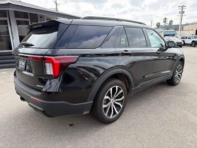 Certified 2025 Ford Explorer ST-Line AWD/4WD image 7