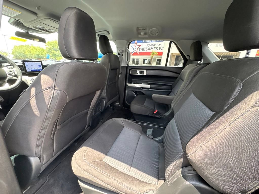 Certified 2023 Ford Explorer XLT RWD image 19