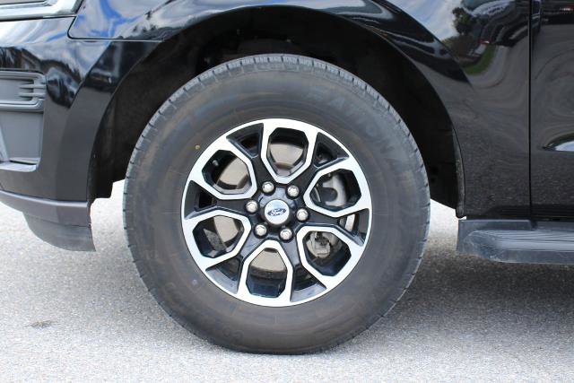 Certified 2024 Ford Expedition XLT AWD/4WD image 9