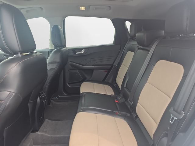 Certified 2021 Ford Escape Titanium w/ Titanium Elite Package AWD/4WD image 15