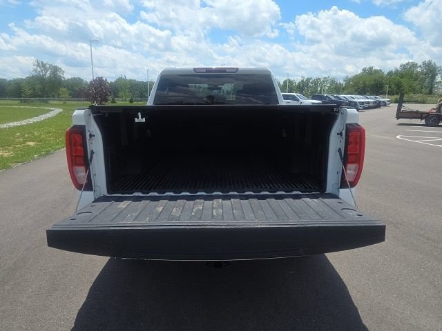 Used 2021 GMC Sierra 1500 SLE w/ X31 Off-Road Package AWD/4WD image 11