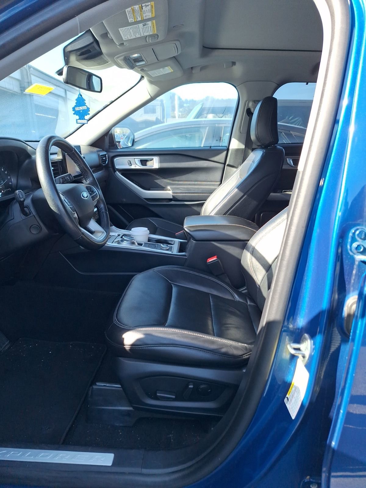 Certified 2021 Ford Explorer Limited w/ Equipment Group 301A image 8