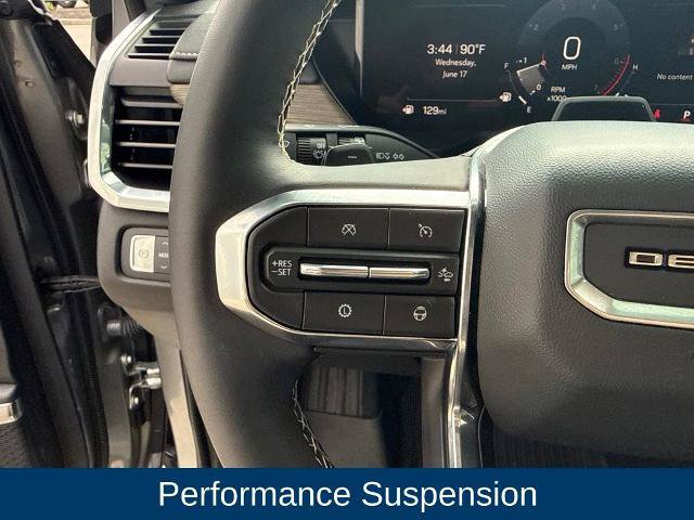 Used 2025 GMC Acadia Denali w/ Super Cruise Package FWD image 15