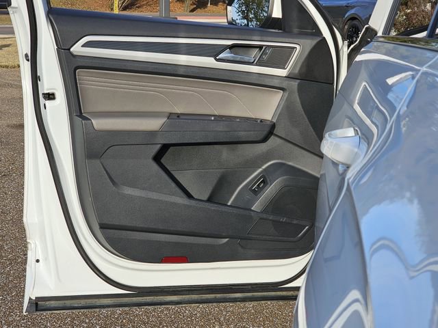 Used 2021 Volkswagen Atlas SE image 14