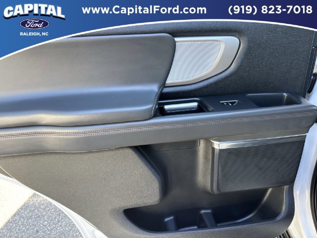 Certified 2025 Ford Expedition Active AWD/4WD image 17