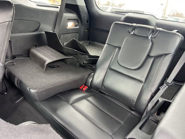 Certified 2022 Ford Explorer XLT w/ Equipment Group 202A image 23