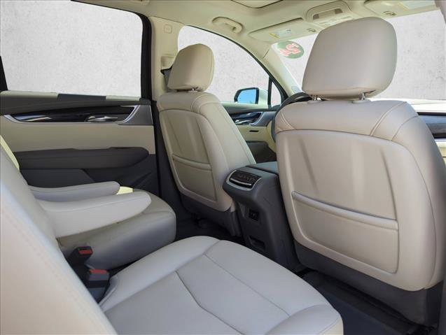 Used 2024 Cadillac XT6 Premium Luxury FWD image 23