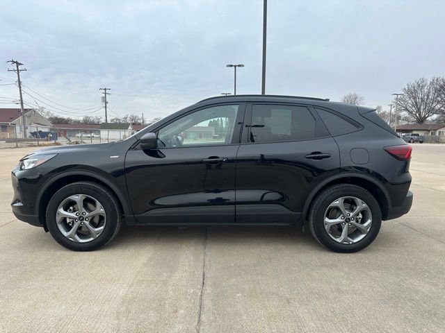 Certified 2025 Ford Escape ST-Line image 3