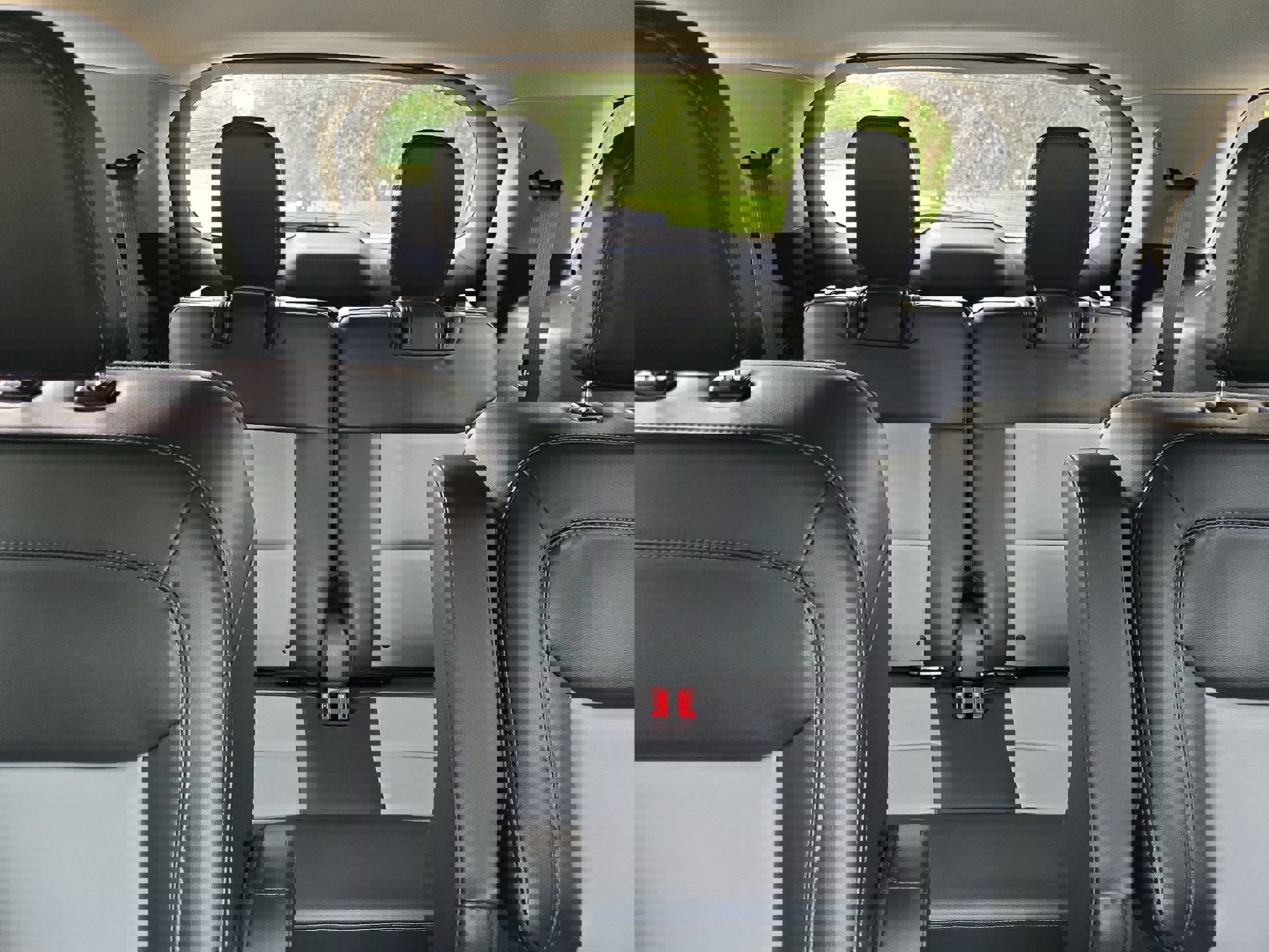 Certified 2022 Ford Explorer XLT w/ Equipment Group 202A image 22